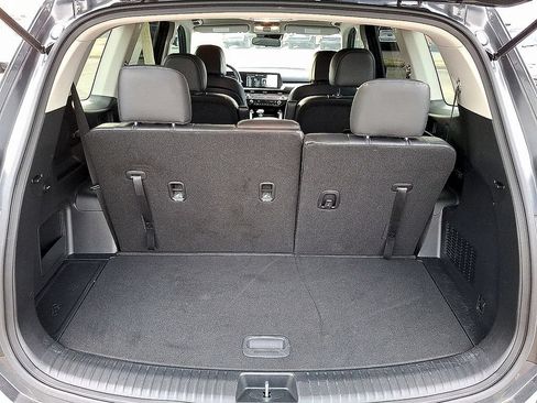 Used 2024 Kia Telluride S FWD image 25
