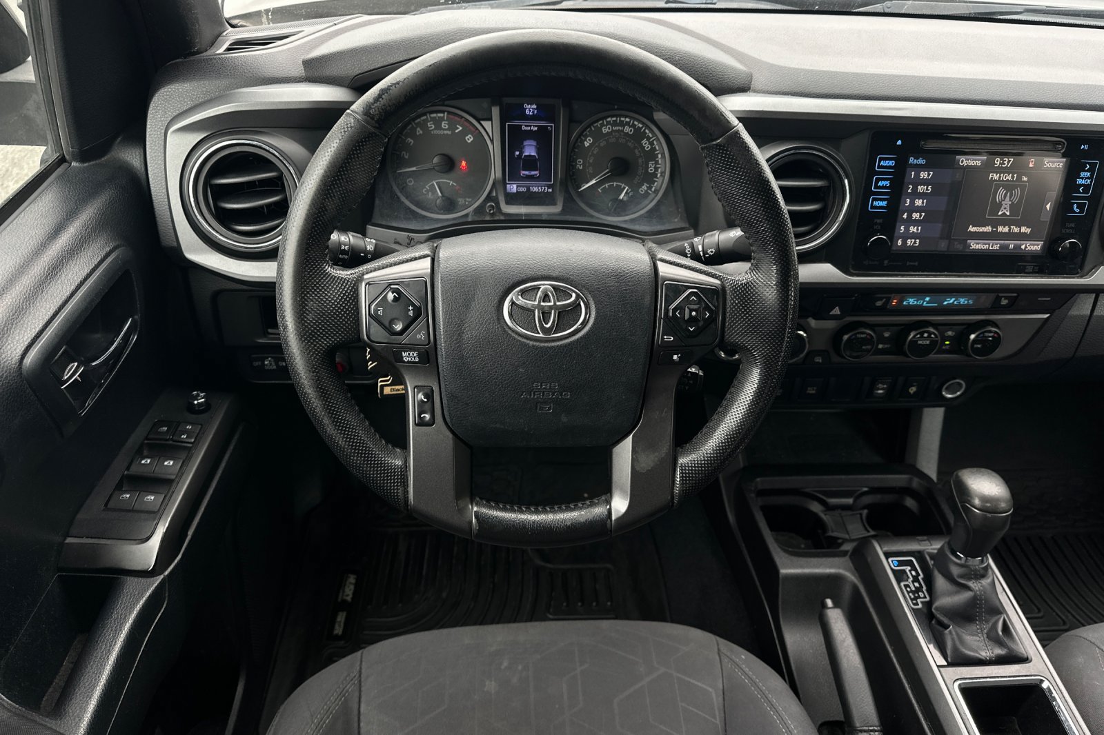 Used 2016 Toyota Tacoma TRD Sport AWD/4WD image 13