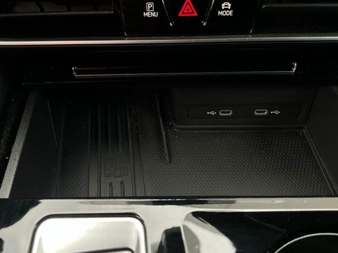 Used 2025 Volkswagen Atlas Cross Sport SE image 27