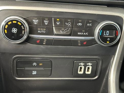 Used 2018 Ford EcoSport Titanium image 19