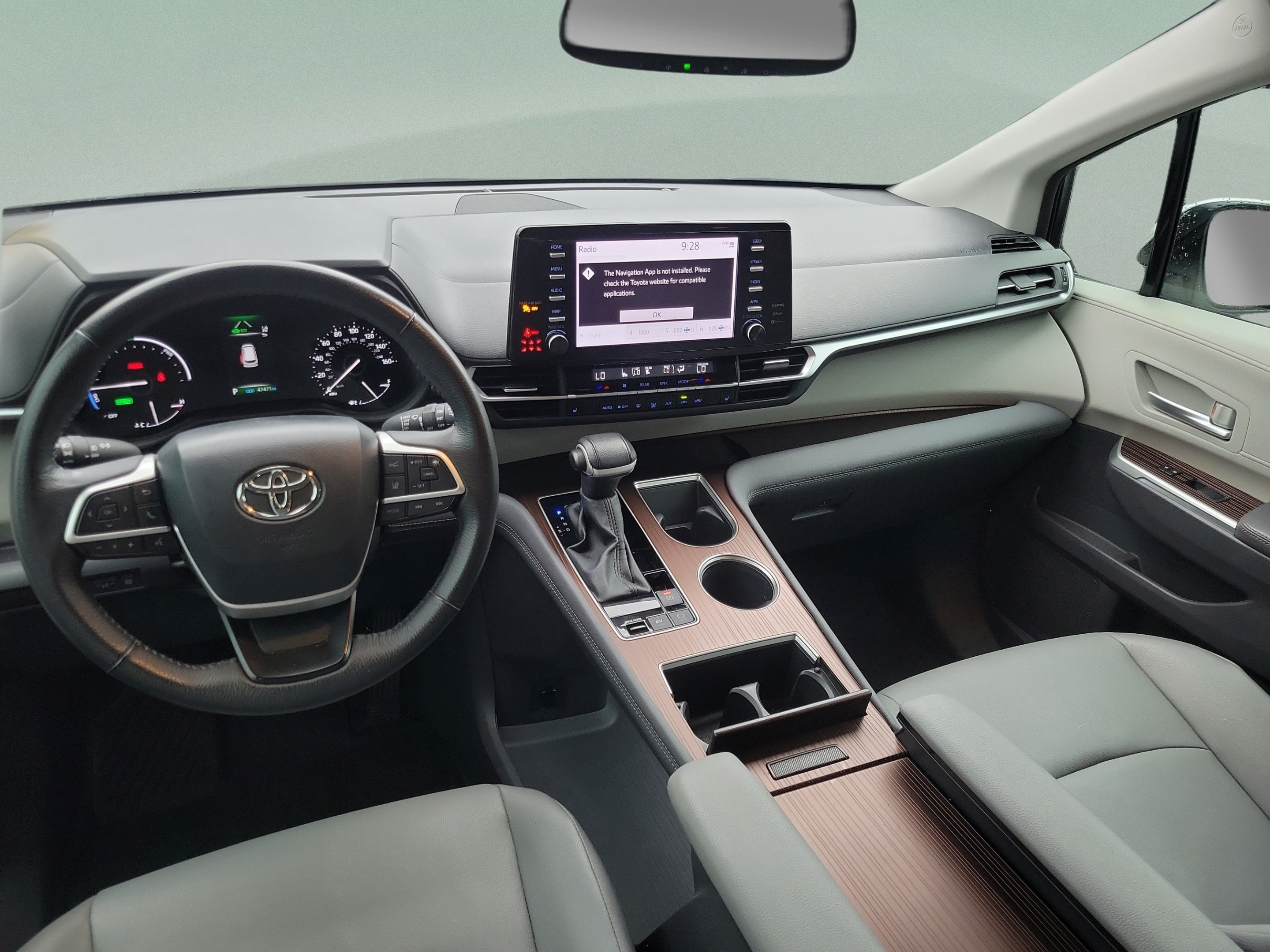 Certified 2024 Toyota Sienna XLE FWD image 20