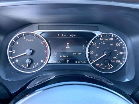 Used 2023 Nissan Rogue SV w/ SV Premium B Package image 10