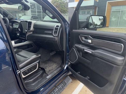 Used 2020 RAM 1500 Laramie w/ Sport Appearance Package AWD/4WD image 20