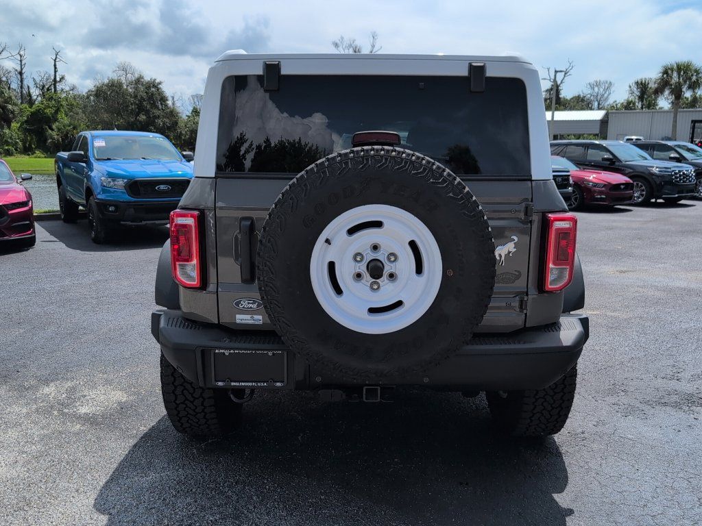 Certified 2026 Ford Bronco Heritage Edition AWD/4WD image 4