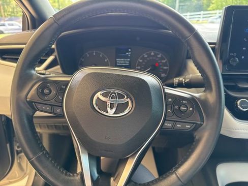 Used 2023 Toyota Corolla SE FWD image 18