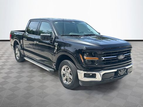 Used 2025 Ford F150 XLT w/ Equipment Group 301A Standard RWD image 4