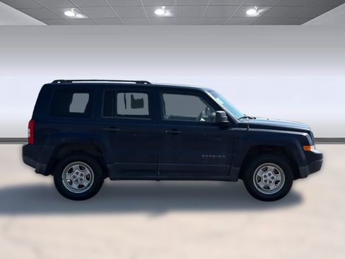 Used 2014 Jeep Patriot Sport AWD/4WD image 8