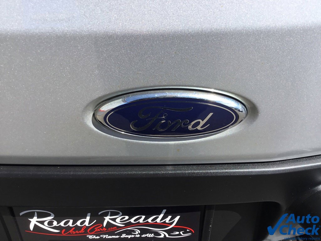 Used 2020 Ford Transit 250 Medium Roof AWD w/ Load Area Protection Package image 16