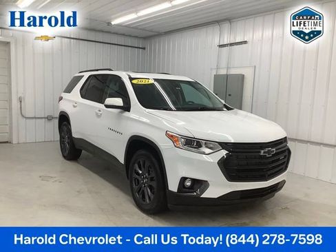 Used 2021 Chevrolet Traverse RS image 1