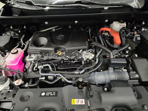 Used 2024 Toyota RAV4 AWD Hybrid image 12