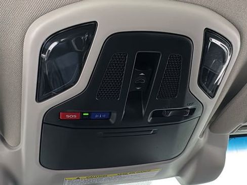 Used 2022 Subaru Outback Premium image 30