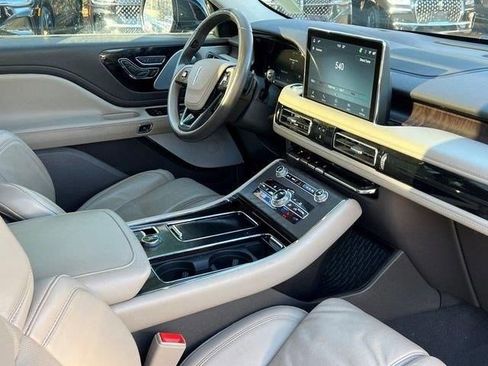 Used 2021 Lincoln Aviator Reserve w/ Equipment Group 202A image 11