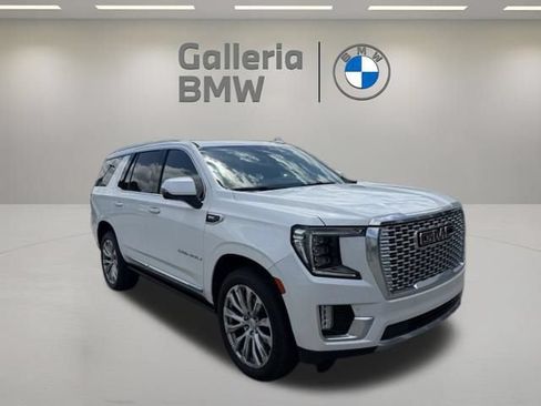Used 2022 GMC Yukon Denali w/ Denali Premium Package RWD image 4