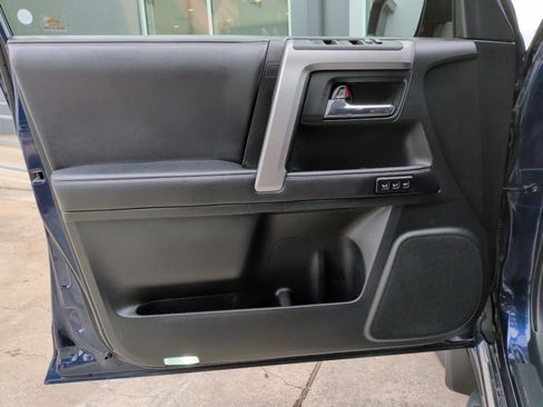 Used 2018 Toyota 4Runner Limited image 14