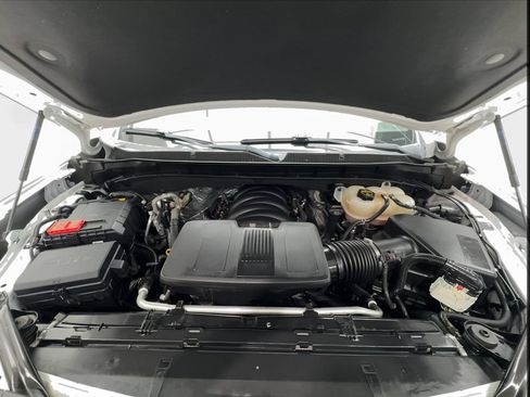 Used 2024 Chevrolet Tahoe LT RWD image 17