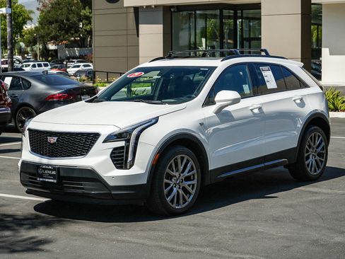 Used 2019 Cadillac XT4 Sport FWD image 3