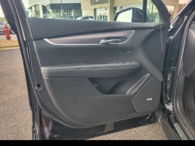 Certified 2023 Cadillac XT6 Luxury w/ LPO, Floor Liner Package AWD/4WD image 26