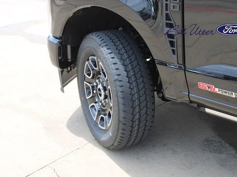 New 2026 Ford F250 Platinum AWD/4WD image 5