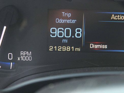 Used 2015 Cadillac XTS w/ Rear Seat Comfort Package FWD image 8