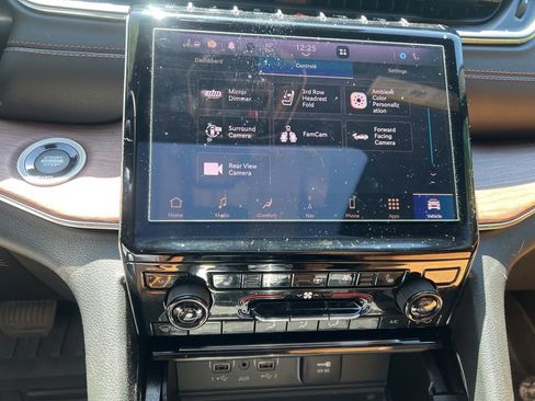 Used 2023 Jeep Grand Cherokee L Summit w/ Advanced Protech Group IV AWD/4WD image 31