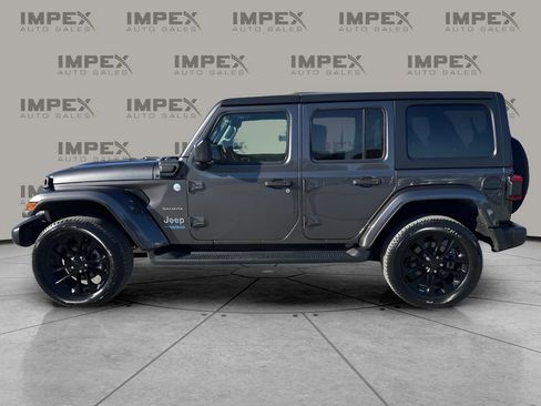 Used 2022 Jeep Wrangler Unlimited Sahara w/ Cold Weather Group image 2