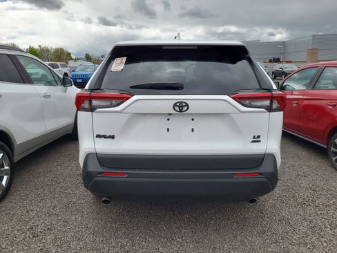 Used 2025 Toyota RAV4 LE image 4