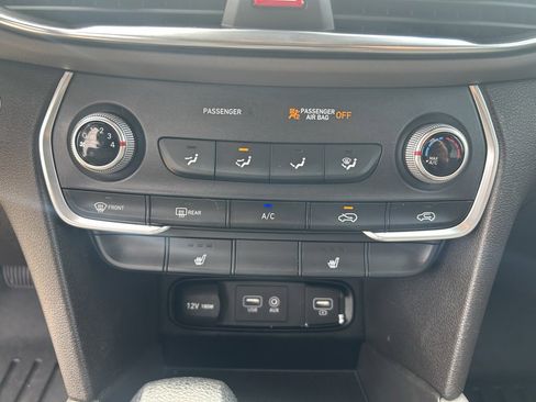 Used 2020 Hyundai Santa Fe SEL w/ Cargo Package image 12