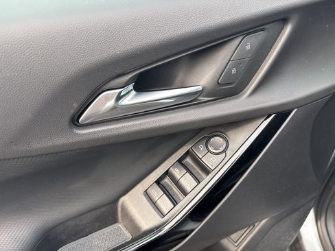 Used 2025 Chevrolet Equinox LT w/ Convenience Package II image 18