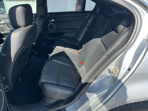 Used 2009 Pontiac G8 GT w/ Premium Package image 9