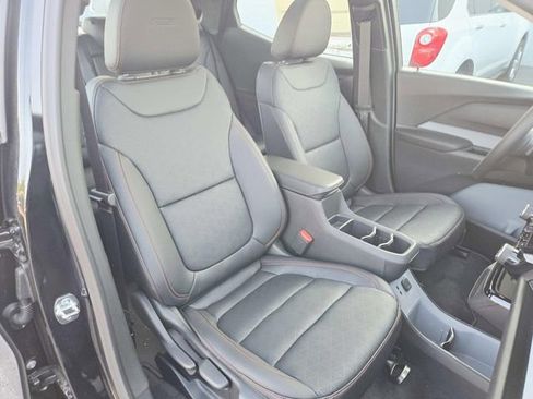 New 2027 Chevrolet Bolt RS w/ Technology Package FWD image 13
