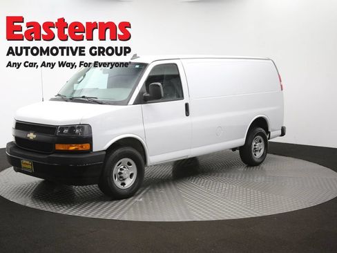 Used 2019 Chevrolet Express 2500 w/ Driver Convenience Package RWD image 51