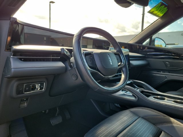 Used 2024 Lincoln Nautilus Reserve w/ Jet Appearance Package (87T) AWD/4WD image 6
