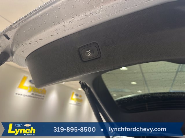 Certified 2021 Ford Edge ST-Line AWD/4WD image 19