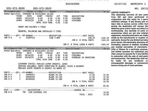 Certified 2023 Chevrolet Traverse LT w/ LPO, Floor Liner Package image 7