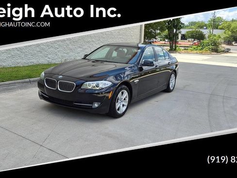 Used 2012 BMW 528i xDrive Sedan AWD/4WD image 1
