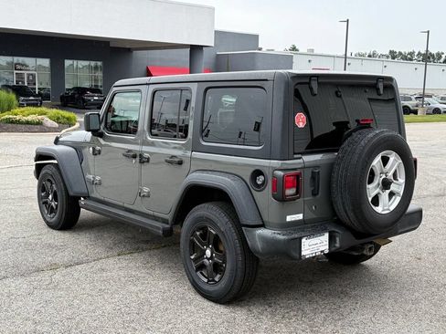 Used 2019 Jeep Wrangler Unlimited Sport S AWD/4WD image 6