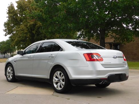 Used 2011 Ford Taurus SEL w/ 201A Rapid Spec Order Code image 5