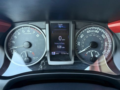 Used 2019 Toyota Tacoma TRD Sport AWD/4WD image 19