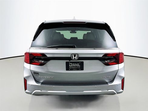 New 2026 Honda Odyssey Elite image 6