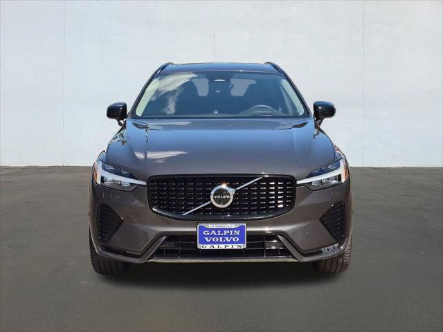 Certified 2024 Volvo XC60 B5 Ultimate w/ Protection Package Premier AWD/4WD image 2