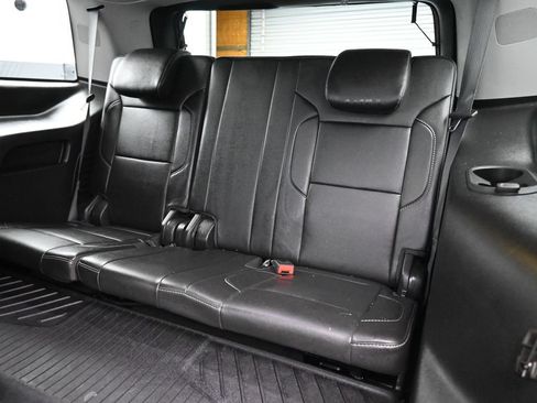Used 2019 Chevrolet Tahoe LT w/ Luxury Package AWD/4WD image 34