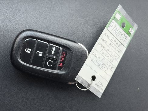 Certified 2025 Honda Accord Touring image 8