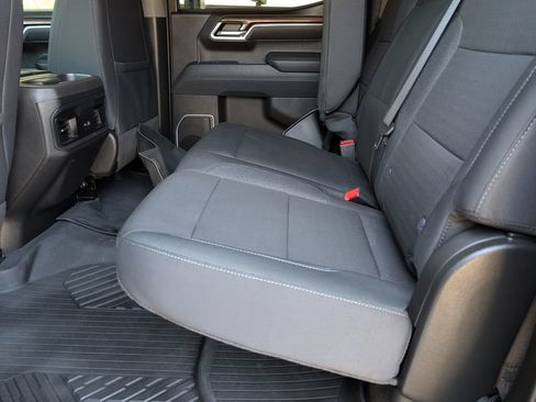 Certified 2025 Chevrolet Silverado 1500 LT AWD/4WD image 20