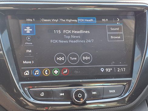 Used 2023 Chevrolet TrailBlazer LT w/ Convenience Package FWD image 4