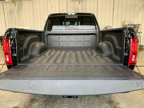 New 2026 RAM 2500 Laramie AWD/4WD image 21