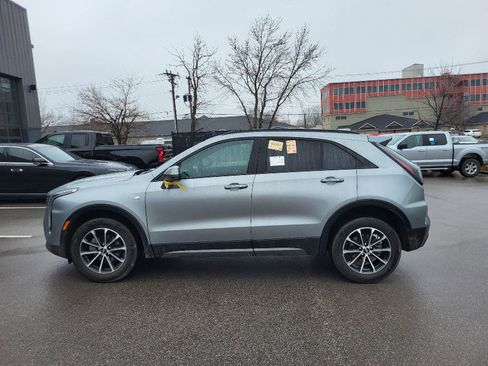 Used 2024 Cadillac XT4 Sport image 6