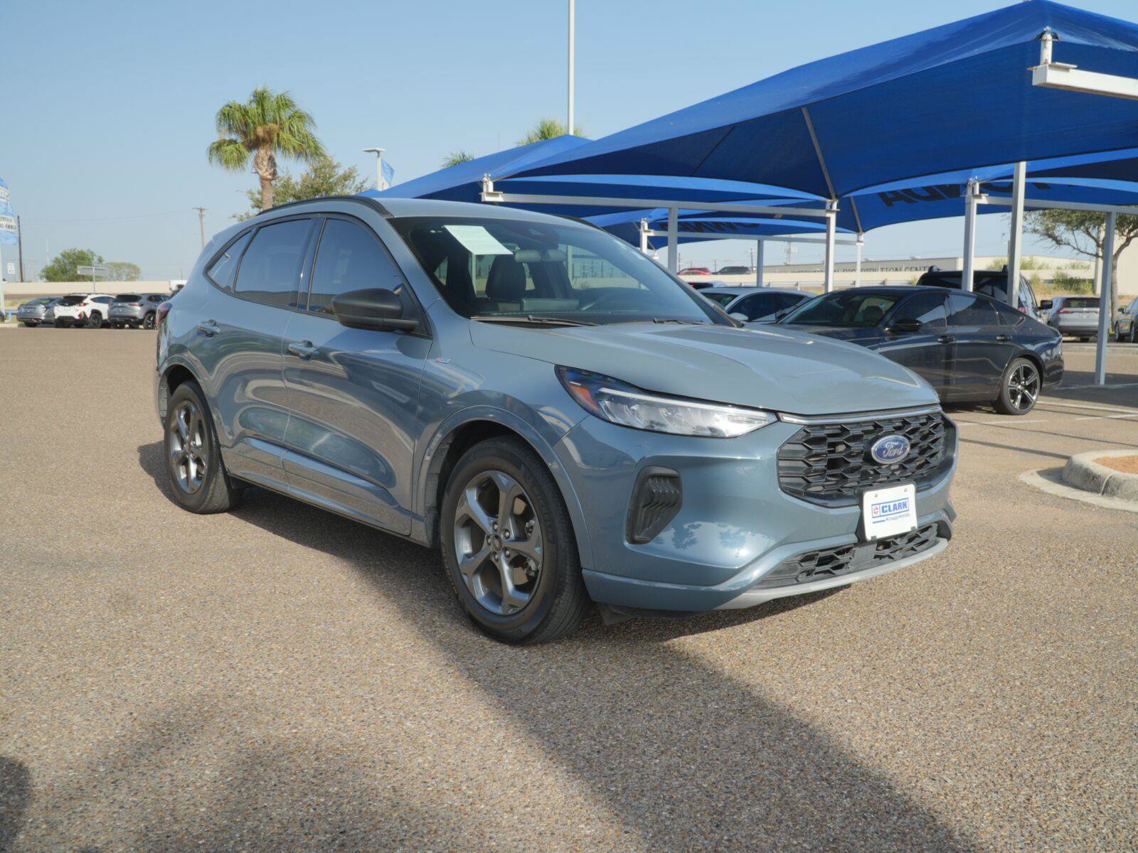 Used 2023 Ford Escape ST-Line w/ Tech Pack #1 FWD image 4