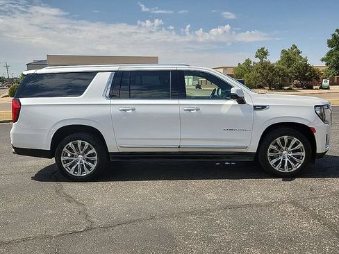 Certified 2022 GMC Yukon XL Denali AWD/4WD image 5