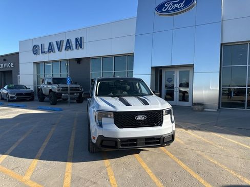 New 2026 Ford Maverick Lariat image 2