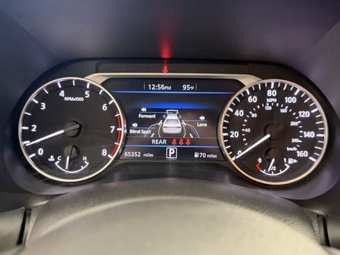 Used 2024 Nissan Sentra SV FWD image 19